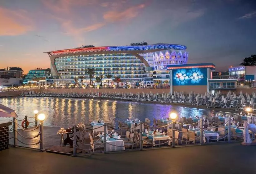 Отель Granada Luxury Okurcalar