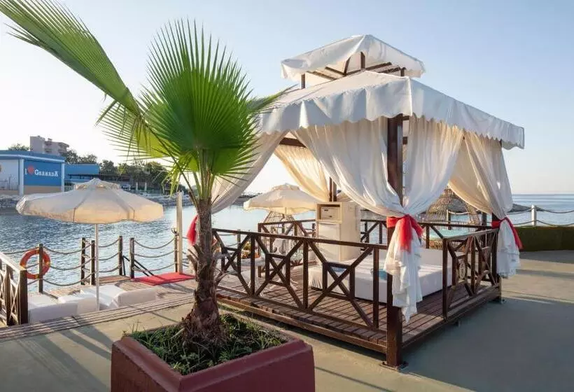 Отель Granada Luxury Okurcalar
