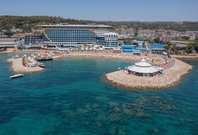 ホテル Granada Luxury Okurcalar