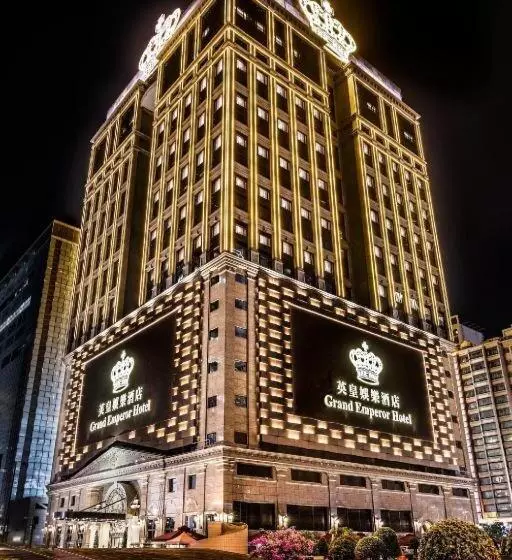 هتل Grand Emperor