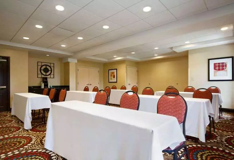 호텔 Hampton Inn Lenoir City