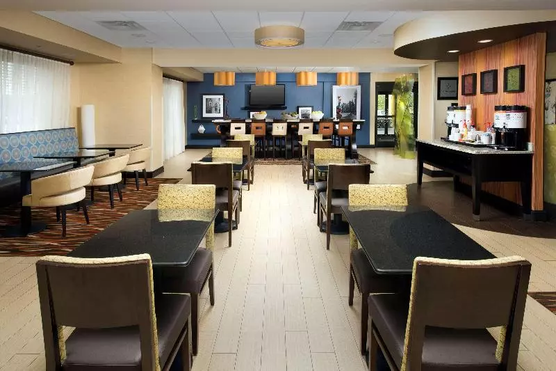 호텔 Hampton Inn Lenoir City