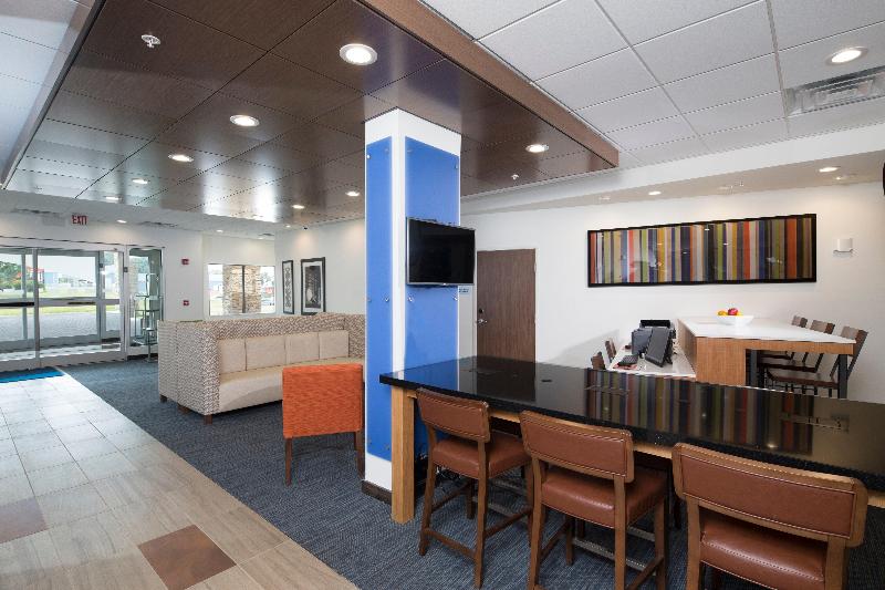 Holiday Inn Express Hotel & Suites La Porte, An Ihg