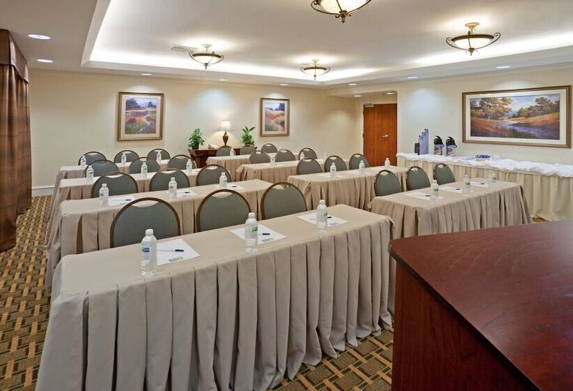 호텔 Holiday Inn Express & Suites Waxahachie, An Ihg