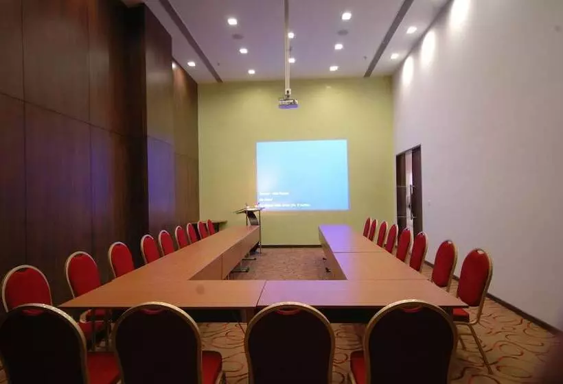 Keys Select By Lemon Tree Hotels, Ludhiana