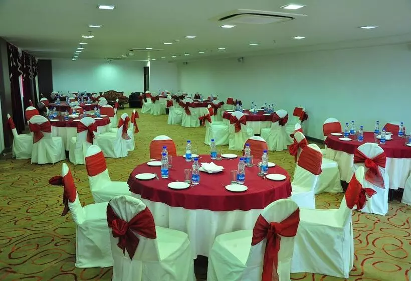 Keys Select By Lemon Tree Hotels, Ludhiana