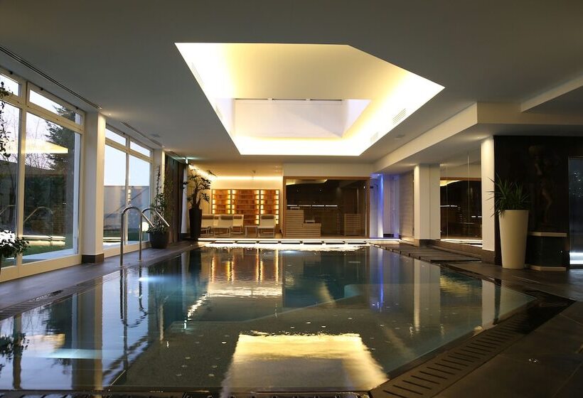 Отель Mioni Royal San