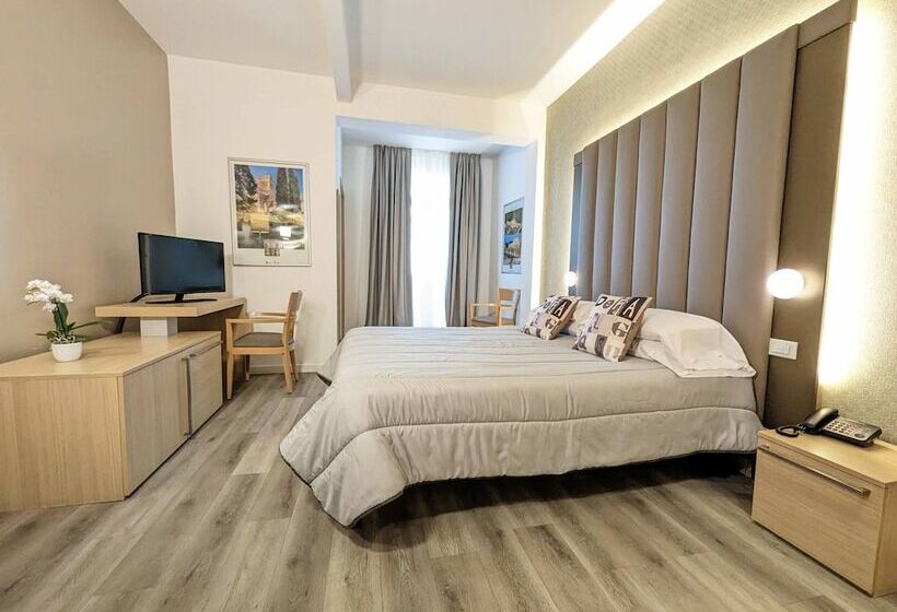 Отель Mioni Royal San