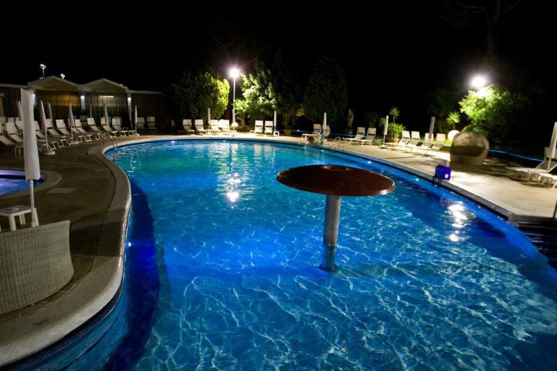 Отель Mioni Royal San