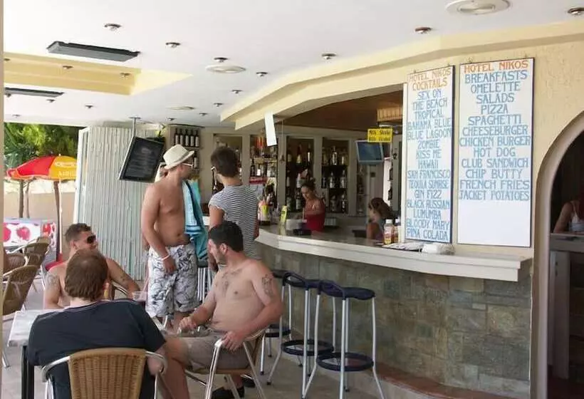Hotel Nikos