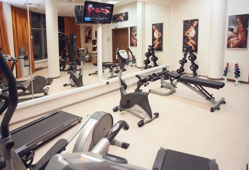 هتل Ramada By Wyndham Yekaterinburg