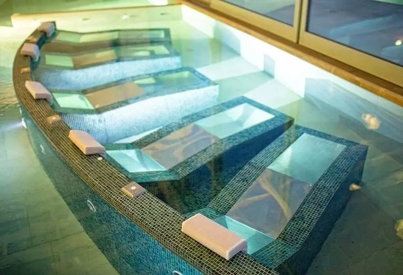 Отель Riviera Golf Resort