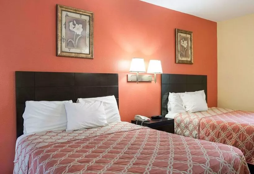 فندق Rodeway Inn & Suites