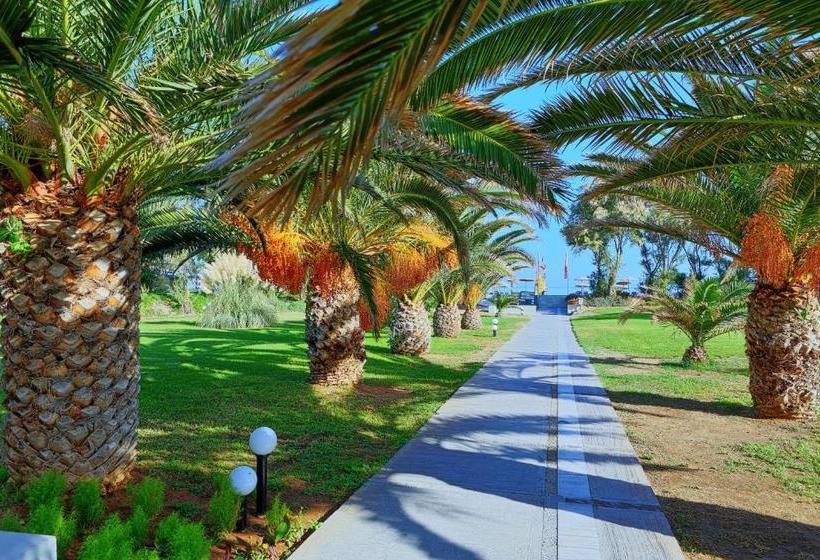 בית מלון כפרי Santa Marina Beach