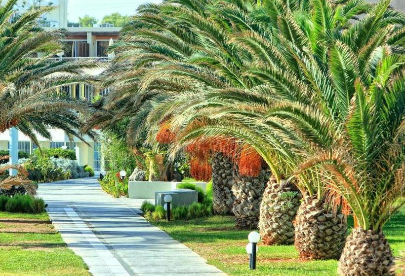 בית מלון כפרי Santa Marina Beach