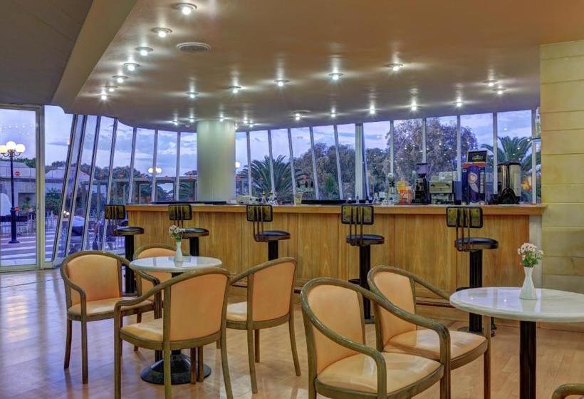 בית מלון כפרי Santa Marina Beach