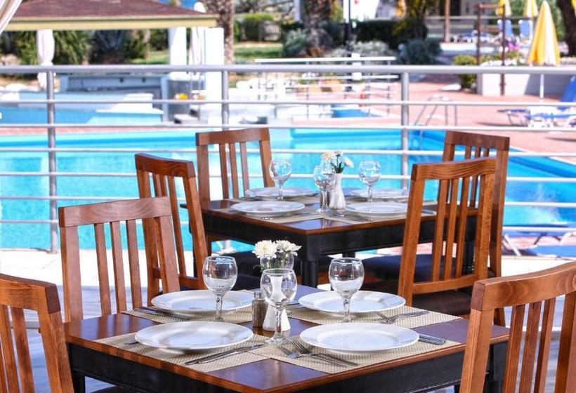 בית מלון כפרי Santa Marina Beach