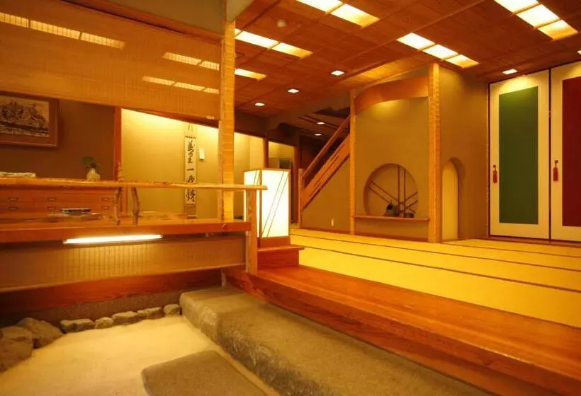 Hotel Sennennoyu Koman