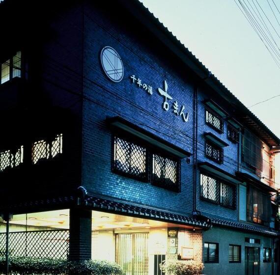 בית מלון כפרי Sennennoyu Koman