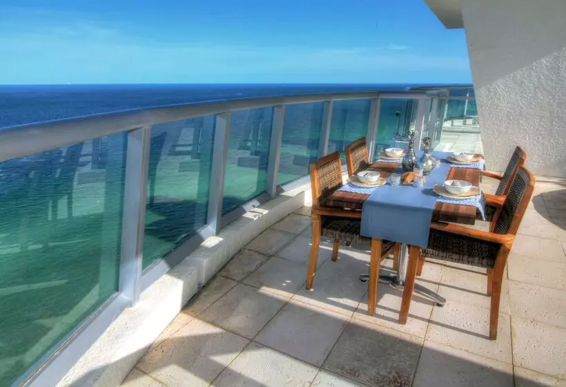 Отель Sole Miami A Noble House Resort