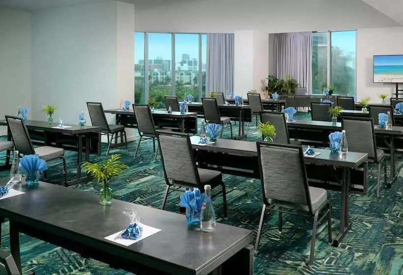 Отель Sole Miami A Noble House Resort