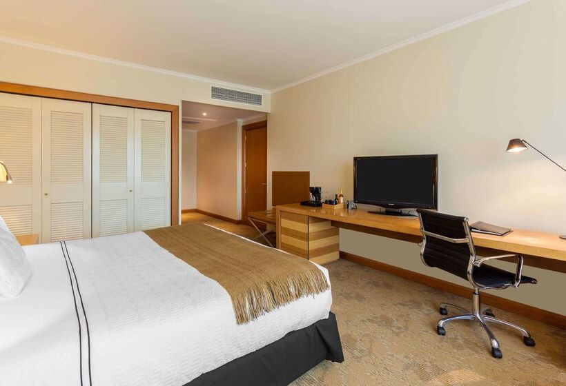 Sonesta Hotel Osorno