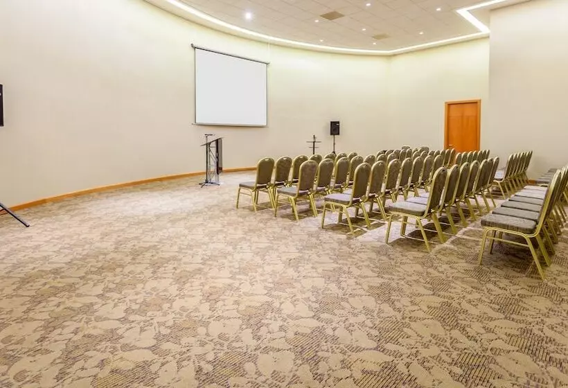 Sonesta Hotel Osorno