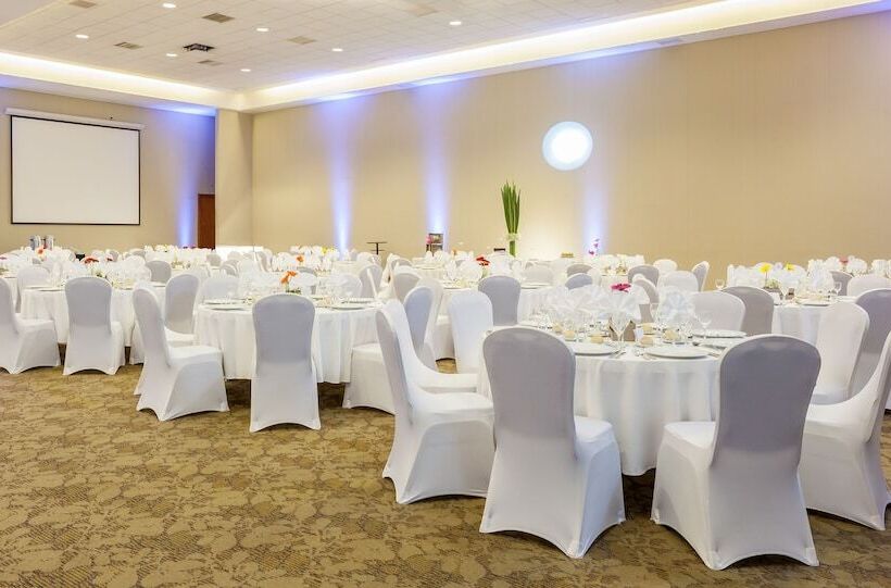 Sonesta Hotel Osorno