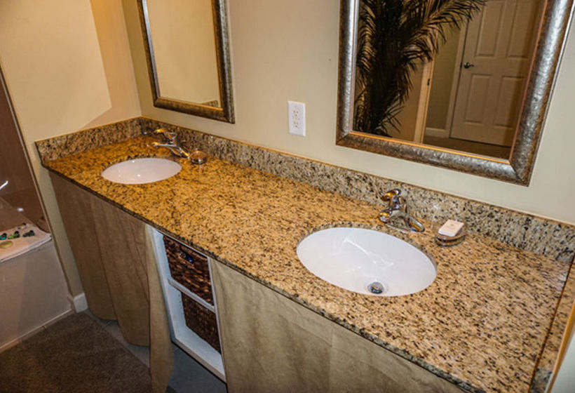 Отель Splash Beach Resort By Panhandle Getaways