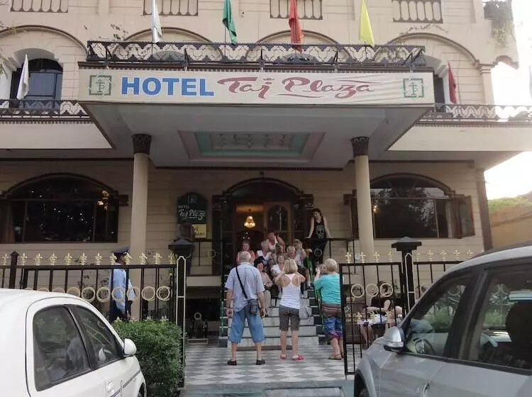 هتل Taj Plaza, Vip Road, Agra