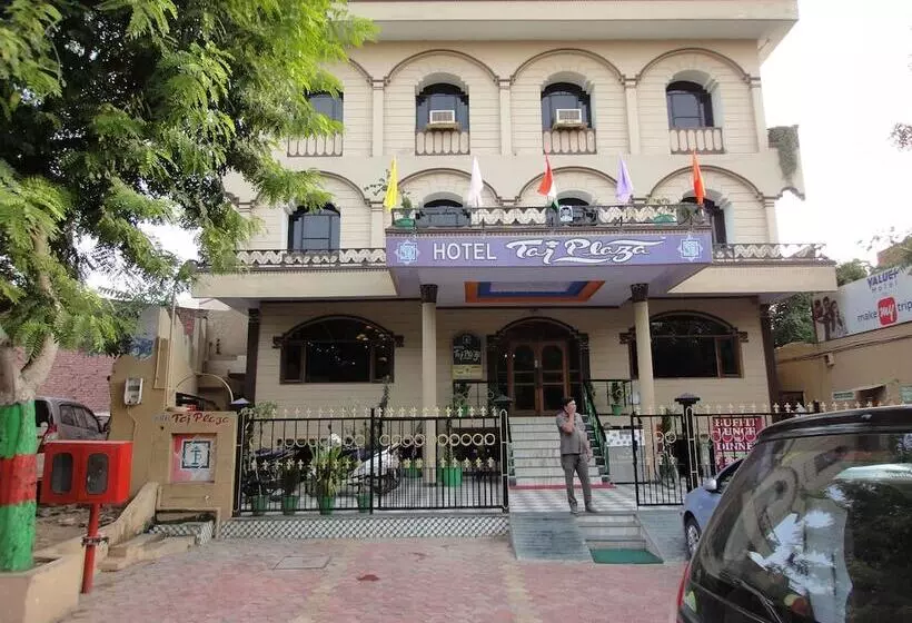 هتل Taj Plaza, Vip Road, Agra