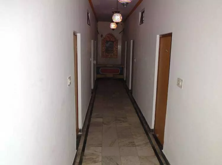 هتل Taj Plaza, Vip Road, Agra