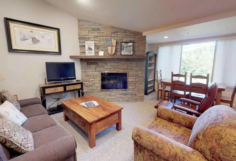 فندق Terracehouse Condos