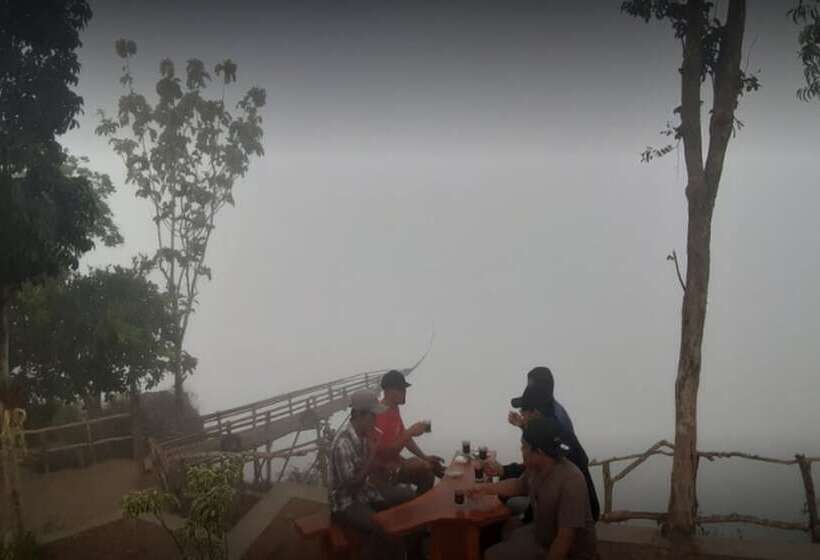 Отель Dempak Indah Camp And Resort