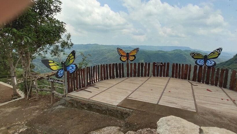 Отель Dempak Indah Camp And Resort