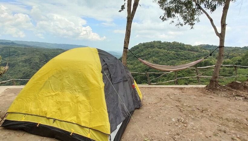 Отель Dempak Indah Camp And Resort