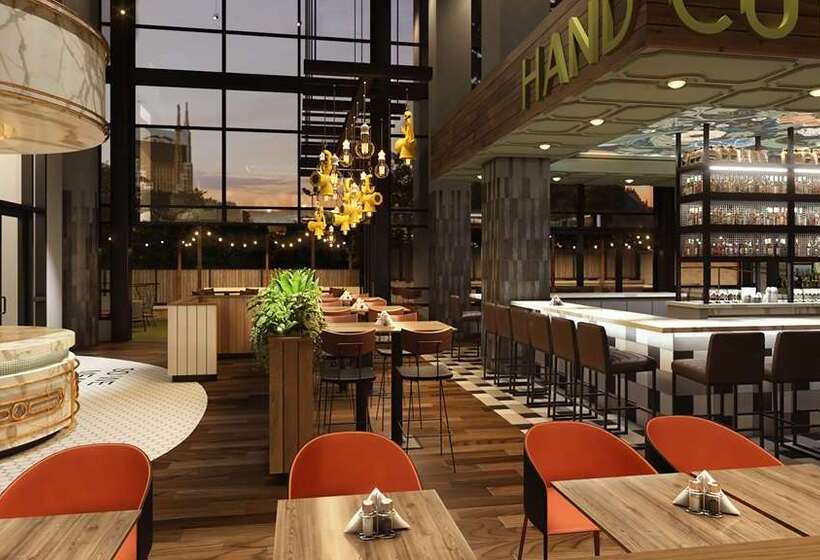 ホテル Embassy Suites By Hilton Nashville Downtown