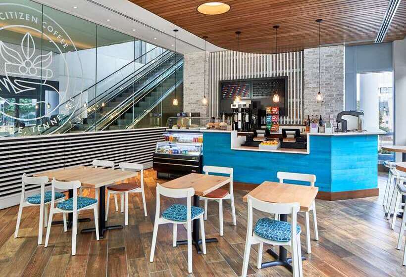 ホテル Embassy Suites By Hilton Nashville Downtown