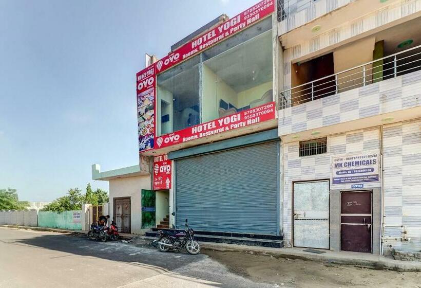 Hotel Flagship 81985 Yogi