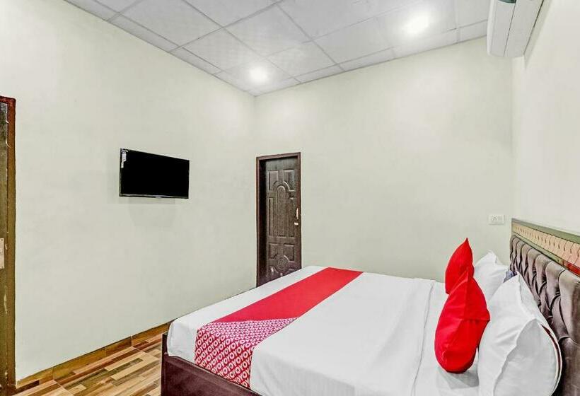 Hotel Flagship 81985 Yogi