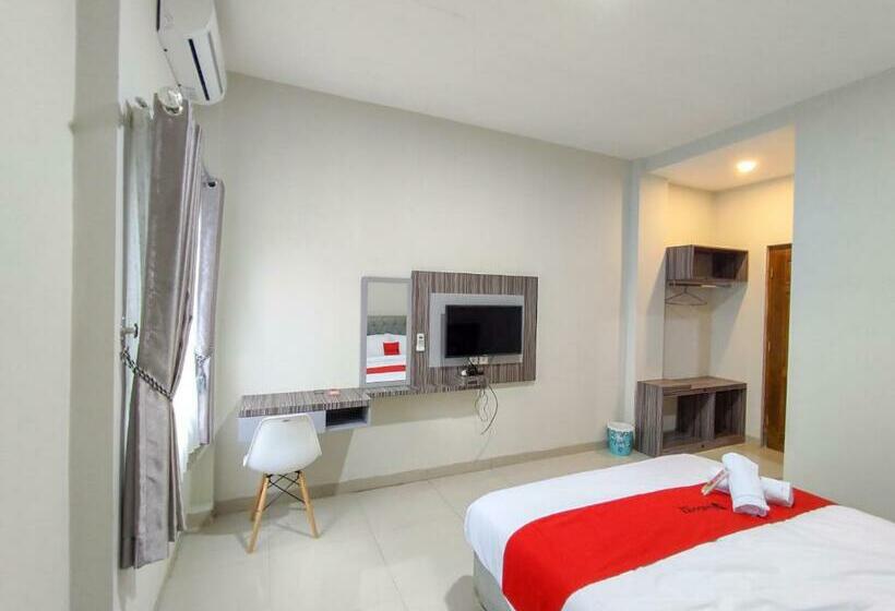 فندق Reddoorz Syariah Near Gor Satria Area