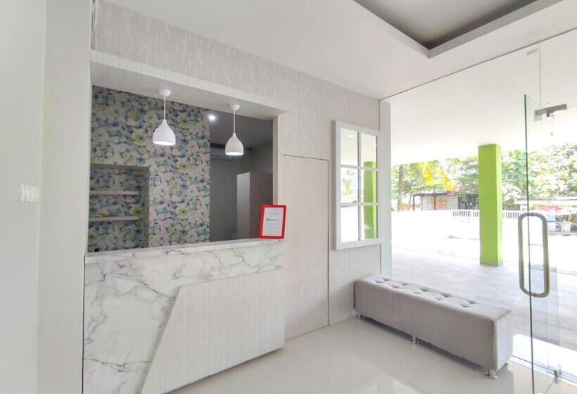 فندق Reddoorz Syariah Near Gor Satria Area