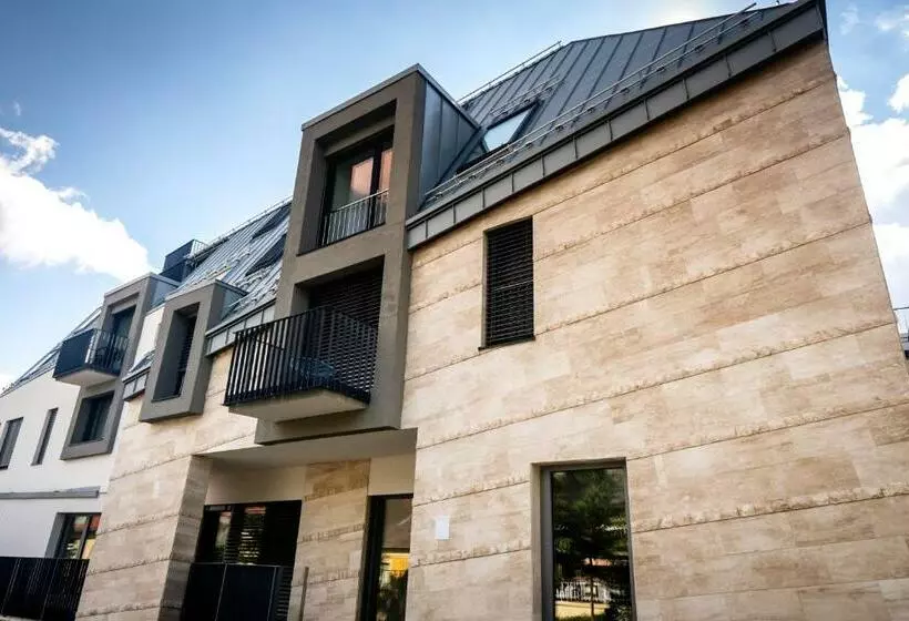 Oliver Apartman
