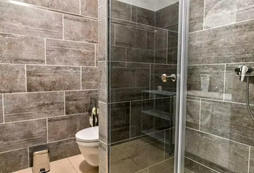 Oliver Apartman