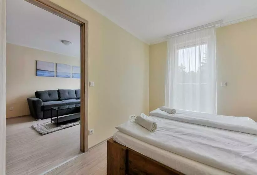 Oliver Apartman