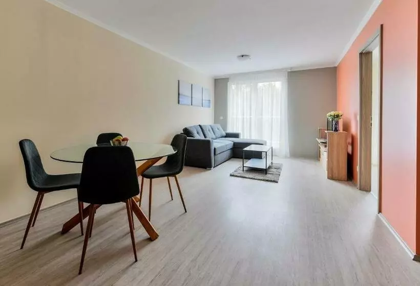 Oliver Apartman