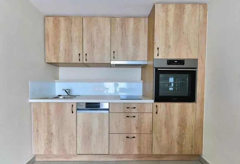 Oliver Apartman