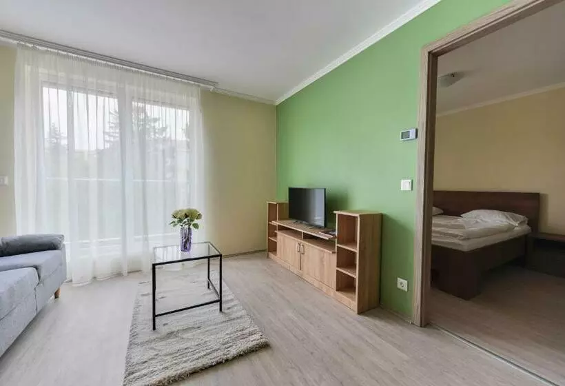 Oliver Apartman