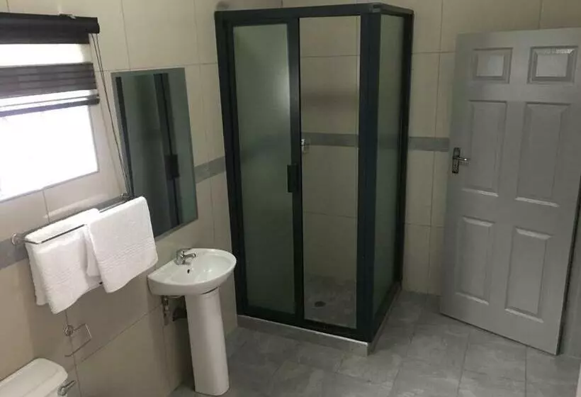 Majatalo President Guest Lodge