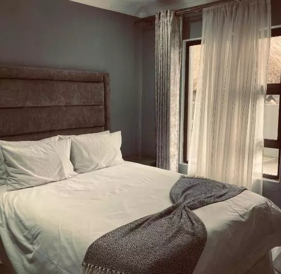 Majatalo President Guest Lodge